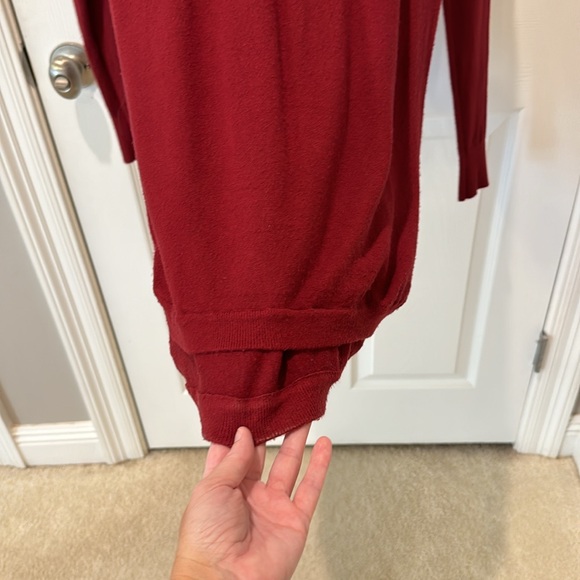 Women’s maroon long sleeve top - Picture 7 of 7